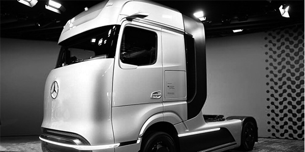 戴姆勒卡車公司表示，氫電池是未來的發展方向