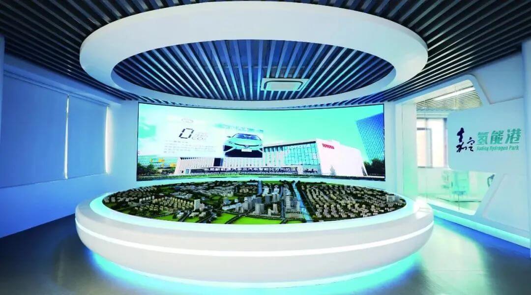 嘉定工業布局的另一部分：上海首個氫能及燃料電池試驗基地的建成，進一步提升了氫能港的產業集聚程度