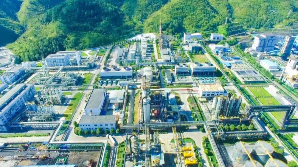 貴州首個(gè)制氫（提氫）示范項(xiàng)目在盤州建成，日產(chǎn)氫氣6000方.jpg