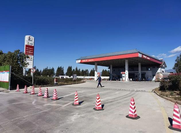 云南省第一個加氫站在麗江開工建設(shè).jpg