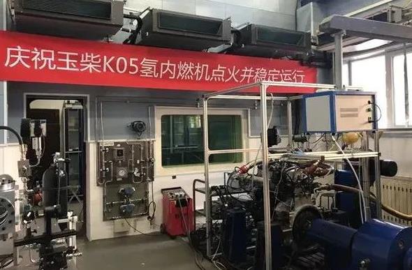 玉柴發(fā)布了中國第一臺商用車燃氫發(fā)動機.jpg