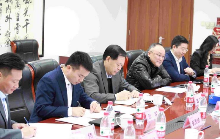 大慶市領導赴氫促會調研，與產業鏈龍頭企業代表座談交流.jpg