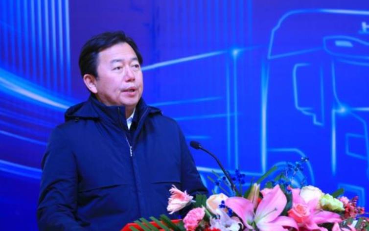 上汽紅巖鄂爾多斯基地天隆工廠投產，首批氫能重卡下線.jpg