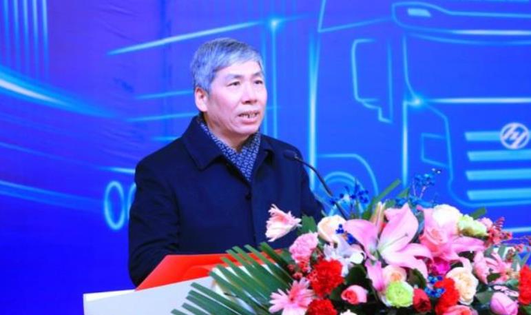 上汽紅巖鄂爾多斯基地天隆工廠投產，首批氫能重卡下線.jpg
