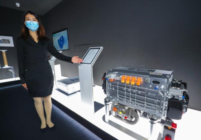 驕傲！為冬奧會服務的燃料電池汽車發動機來自大興.jpg