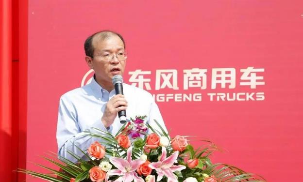 拿下200臺(tái)氫能車輛運(yùn)營大單，三央企合作助力武漢首批“喝氫吐水”渣土車年內(nèi)上路.jpg