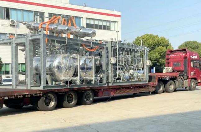 雙良新能源首套綠電制氫系統順利發貨！.jpg
