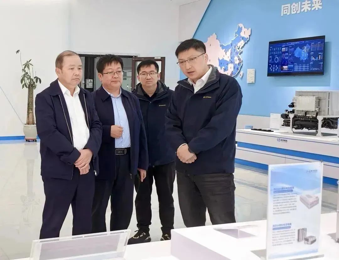 國家能源局總工程師向海平一行蒞臨國鴻氫能鄂爾多斯基地調研.jpg