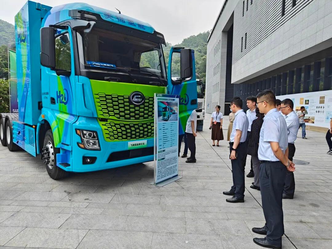 飛馳科技燃料電池汽車亮相世界氫能技術大會.jpg